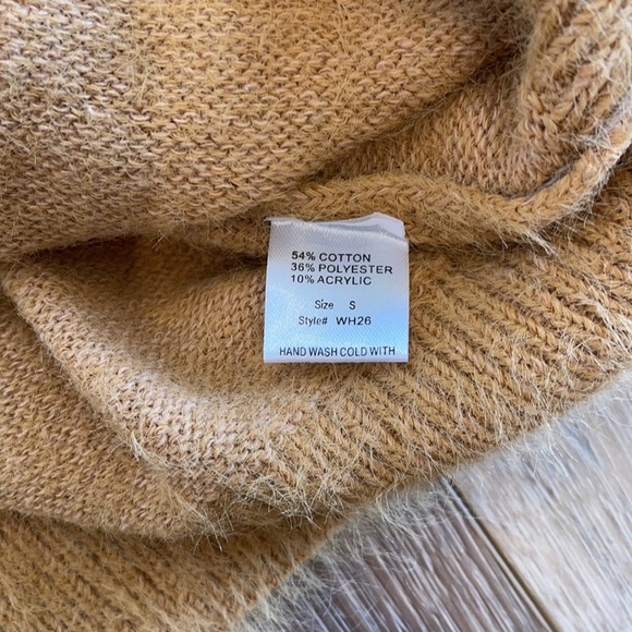 Roolee Sweater - Picture 2 of 2